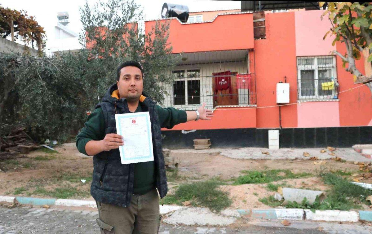 Adana'da, satın aldığı tapulu evine giremedi