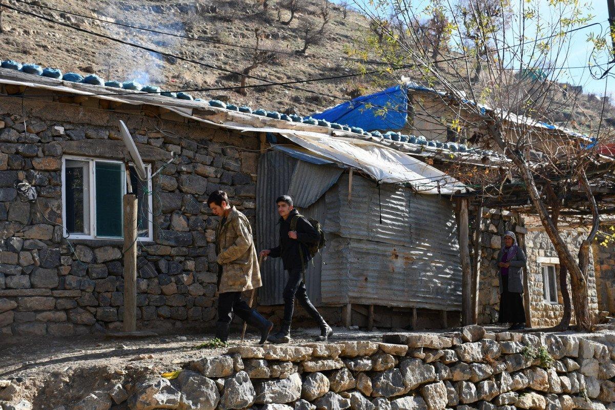 Şırnaklı çobanların Anıtkabir nöbet değişimi taklidi