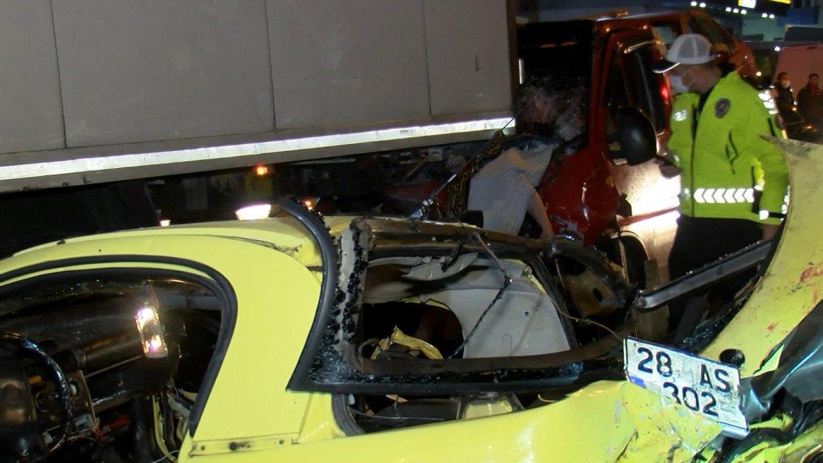 Pendik'te feci kaza: 1 ölü, 3 yaralı