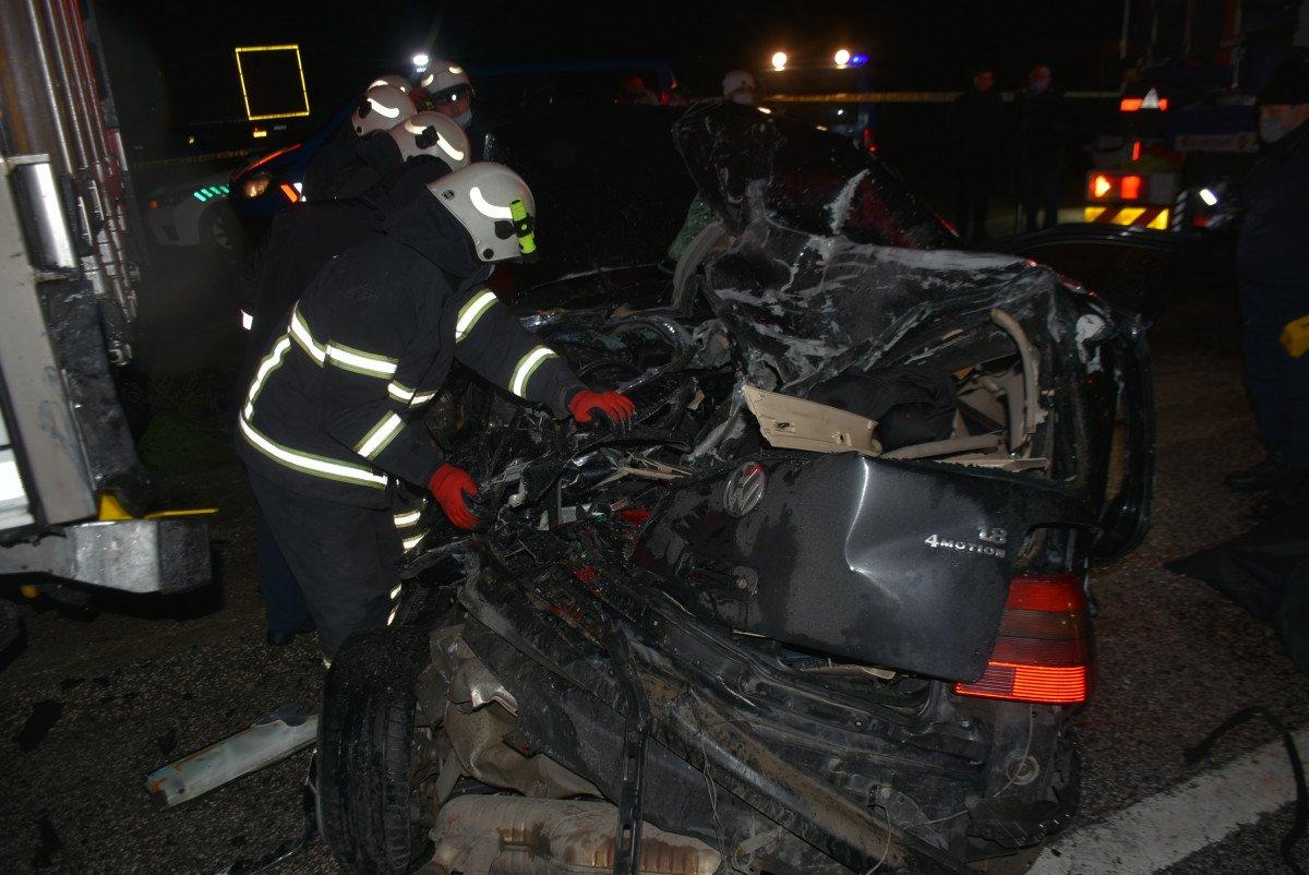 Edirne'de kazada ölen 2 kişi, çalıştıkları hastanenin morguna kaldırıldı