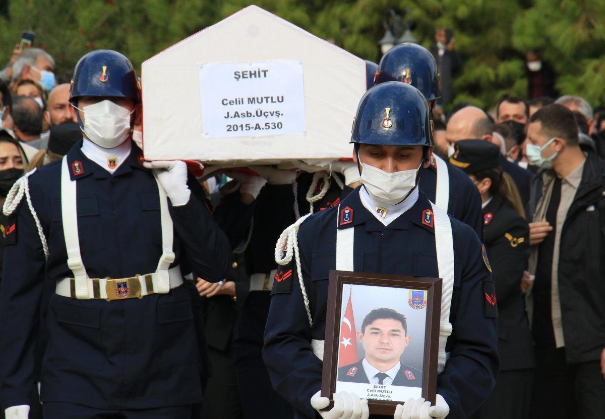 Şehit Celil Mutlu'nun babası: Kafam dik ve gururluyum