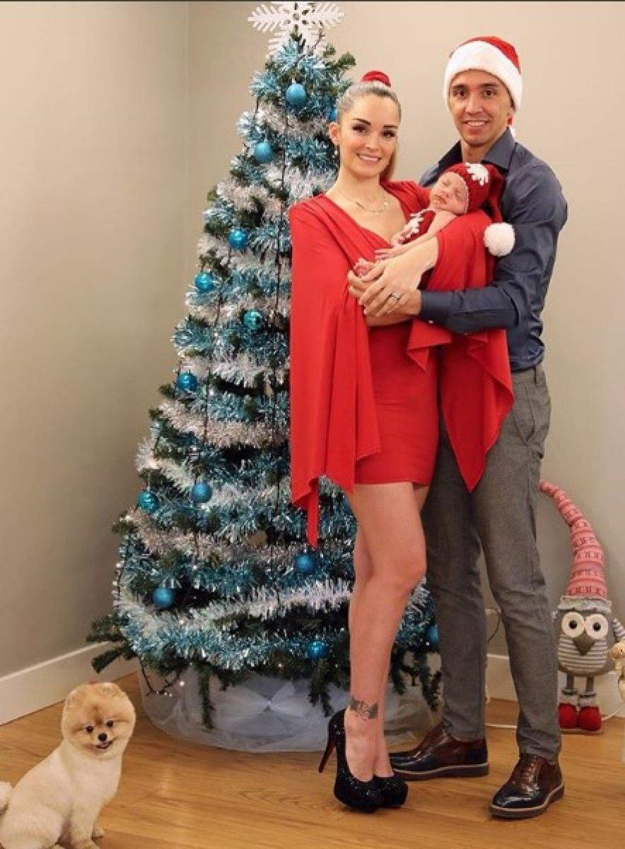 Muslera'nın Noel fotoğrafında Oso detayı