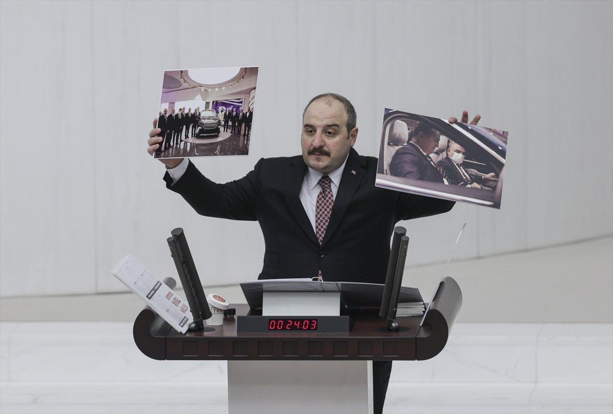 Bakan Varank'tan CHP'ye heykelli yanıt