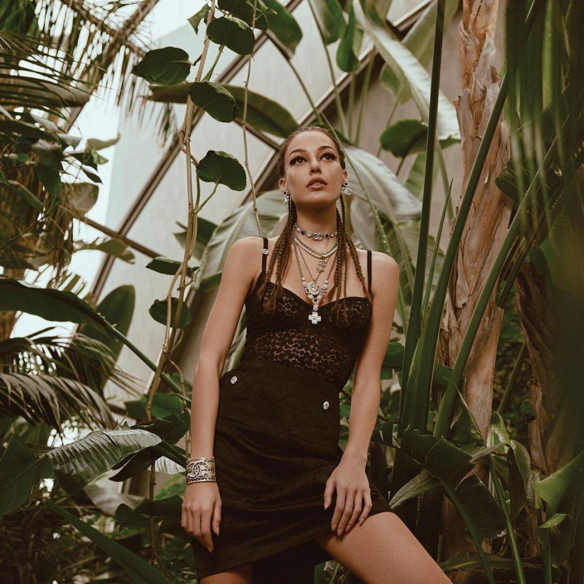 Dilan Çiçek Deniz'in omzu çıktı