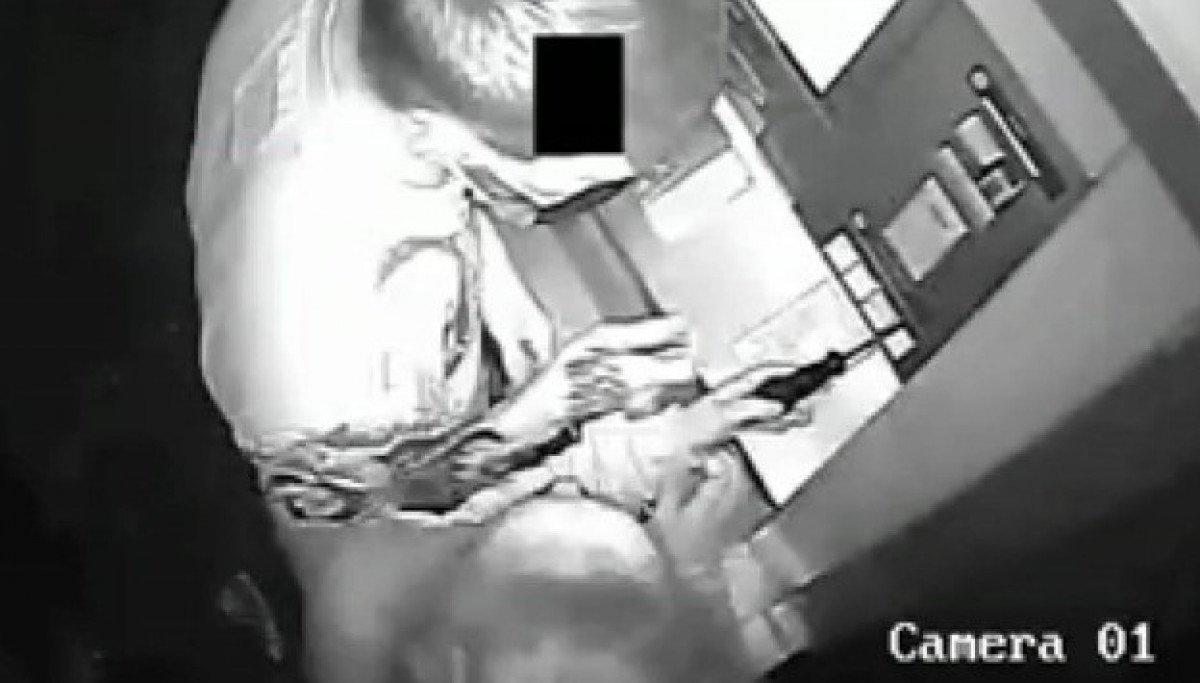 İstanbul'da ATM'de akılalmaz dolandırıcılık