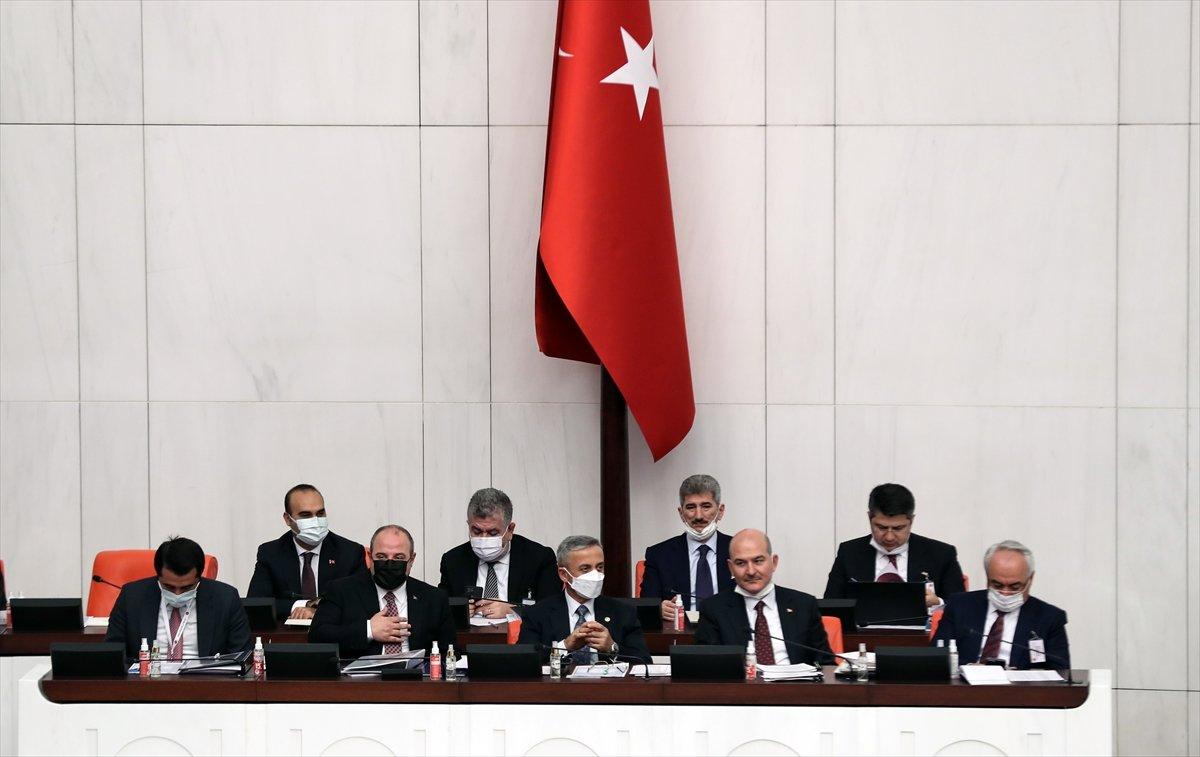 İBB'de işe alınan 557 personelin terör bağlantısı deşifre oldu