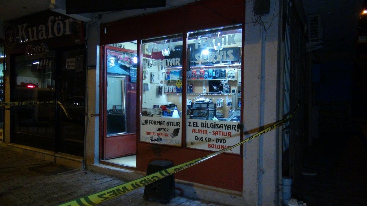 Kocaeli'de tüfekle ateş eden kişinin saçması yoldan geçen vatandaşı vurdu