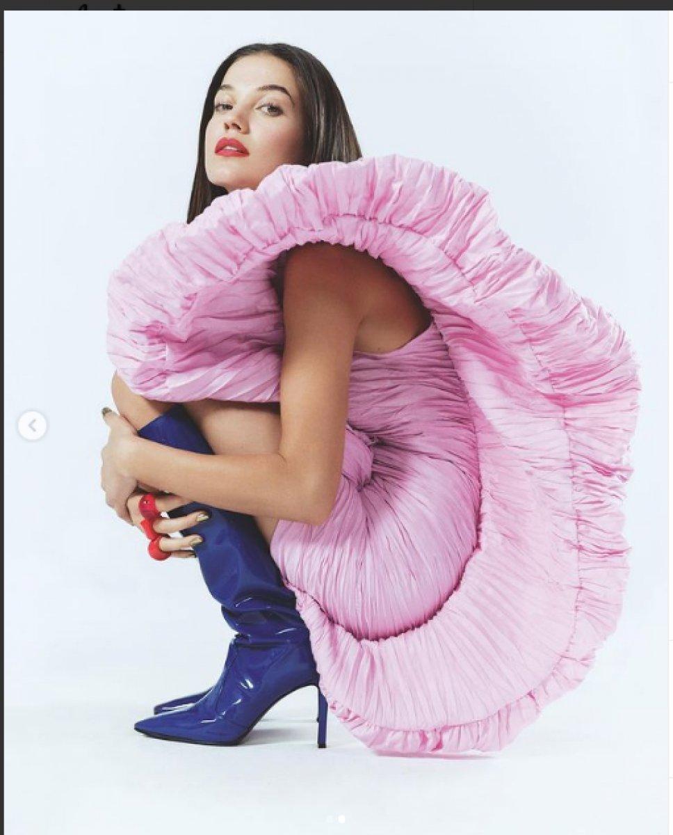 Pınar Deniz'den yeni kareler