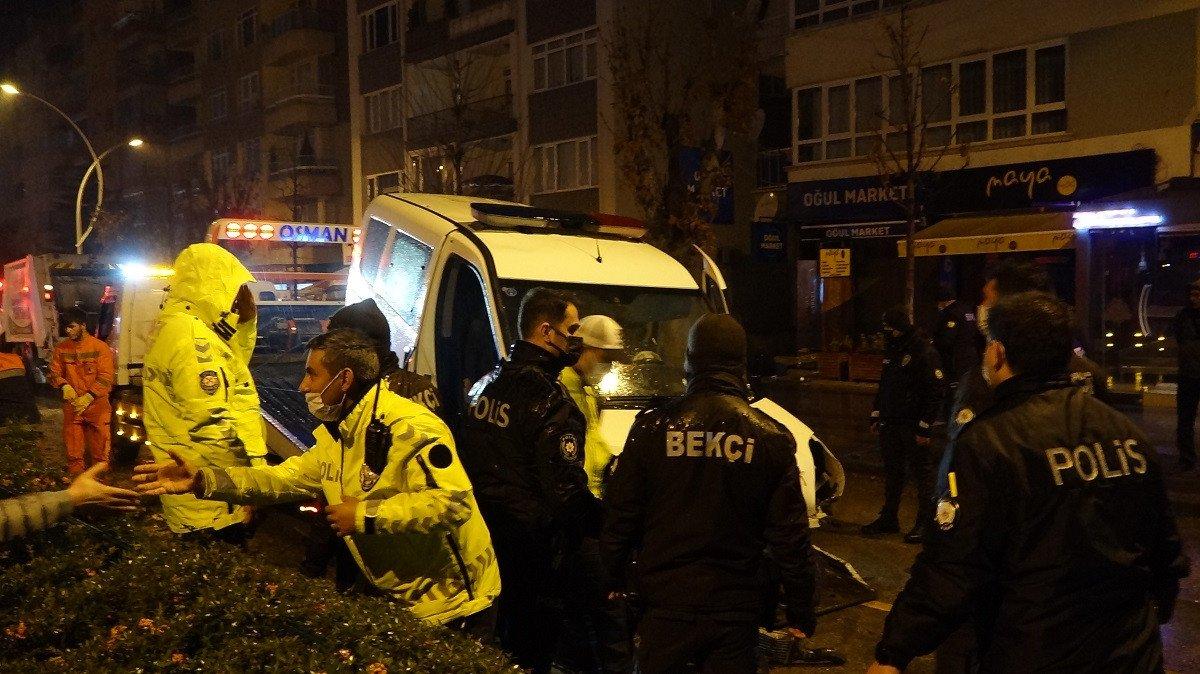 Çorum'da kavga ihbarına giden iki polis aracı çarpıştı