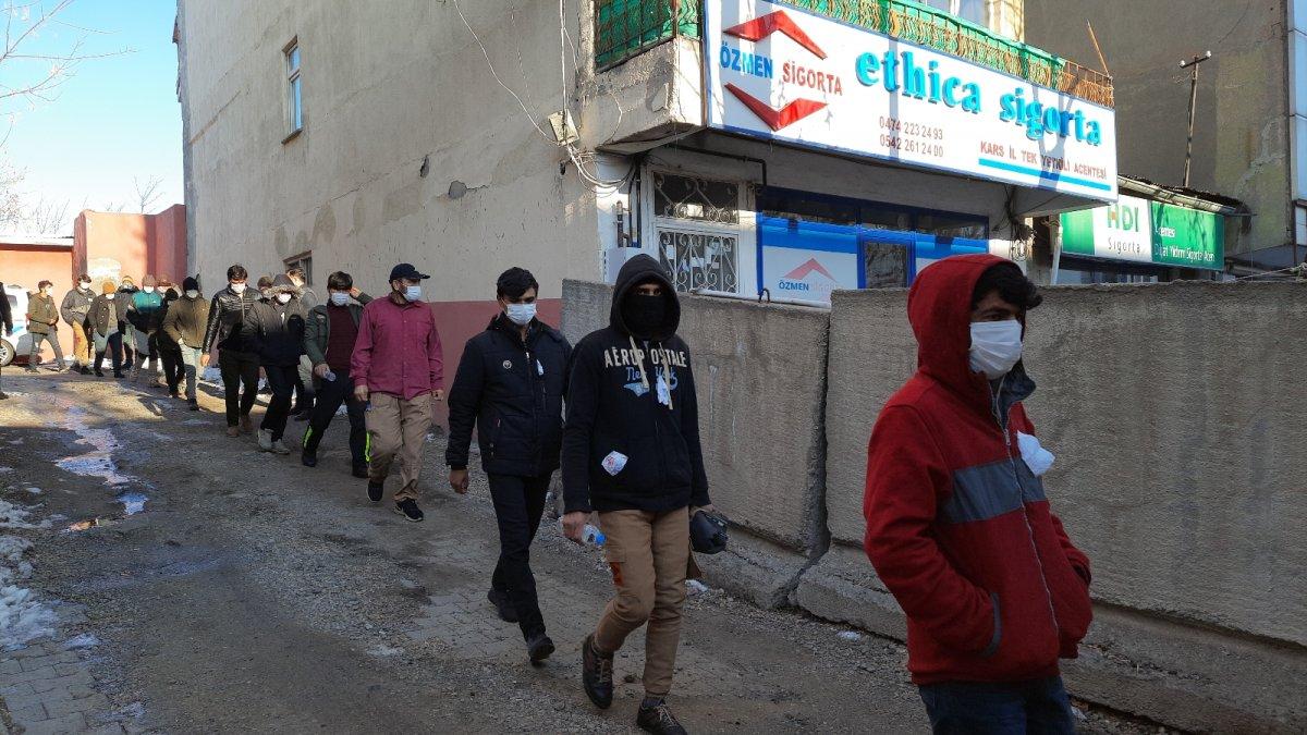 Kars’ta, 35 kaçak göçmen yakalandı
