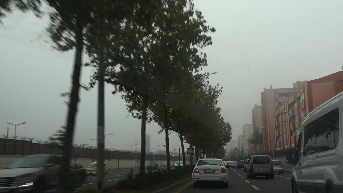 Diyarbakır'da bazı uçak seferleri iptal edildi