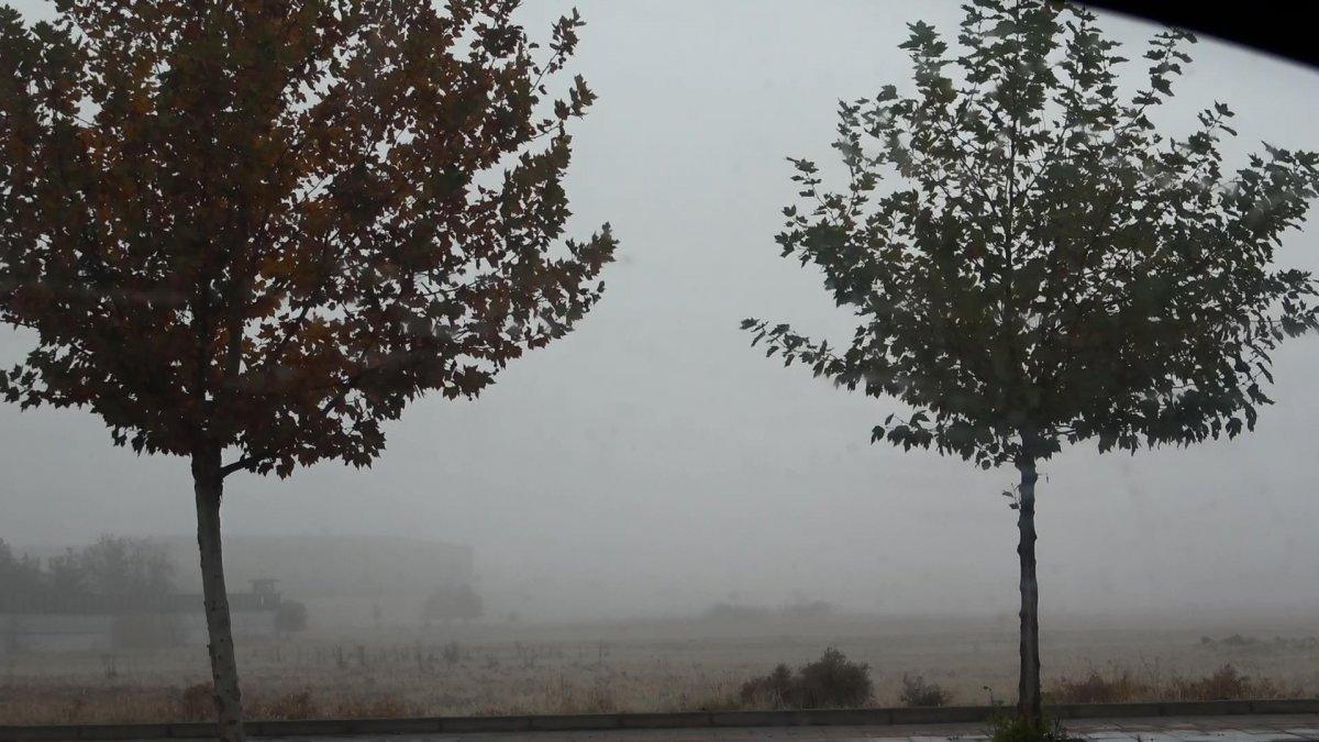 Diyarbakır'da bazı uçak seferleri iptal edildi