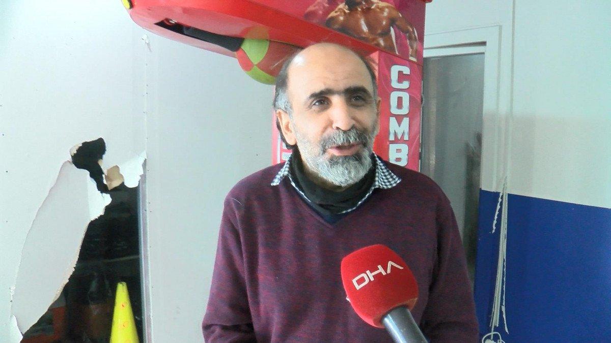 Sultangazi'de oyun makinesine vurmak isterken duvara girdi