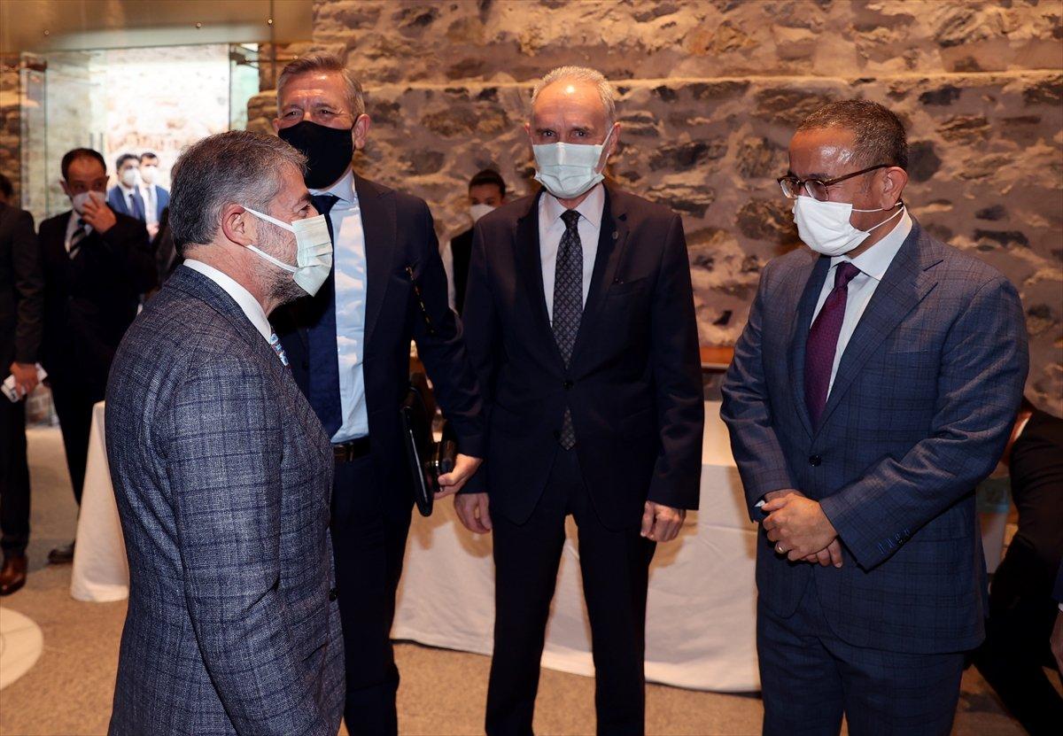 Bakan Nureddin Nebati, iş dünyası temsilcileriyle buluştu