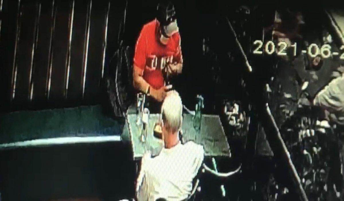 Beyoğlu’nda içeceğine ilaç atılan Alman turist, gasbedildi