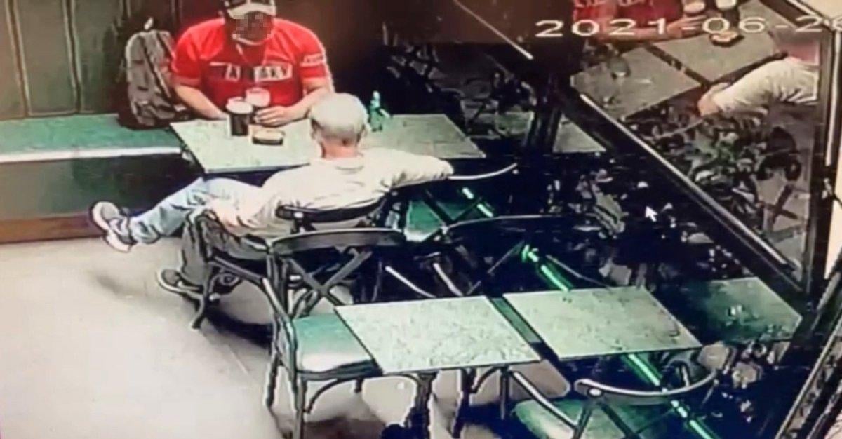 Beyoğlu’nda içeceğine ilaç atılan Alman turist, gasbedildi