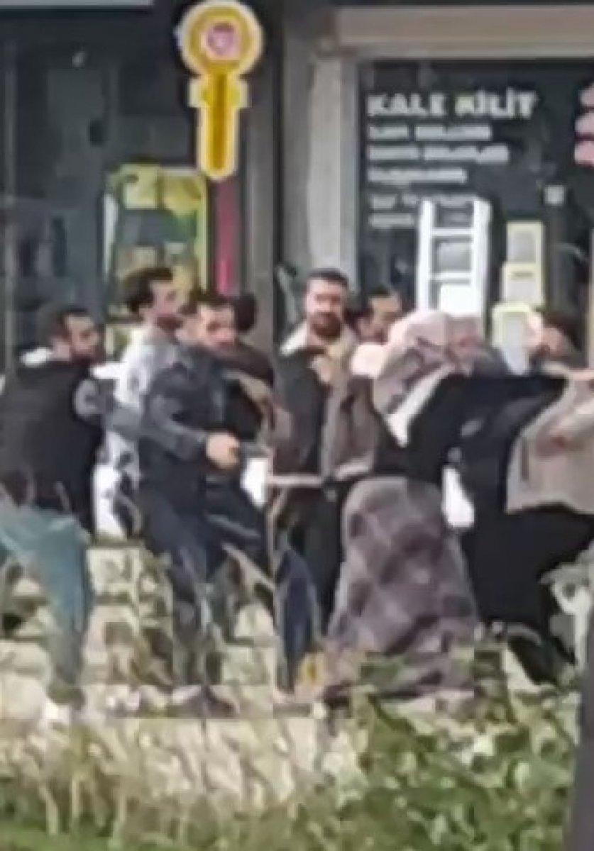 Bursa'da balkondan ateş açtığı kiracısını yaralandı