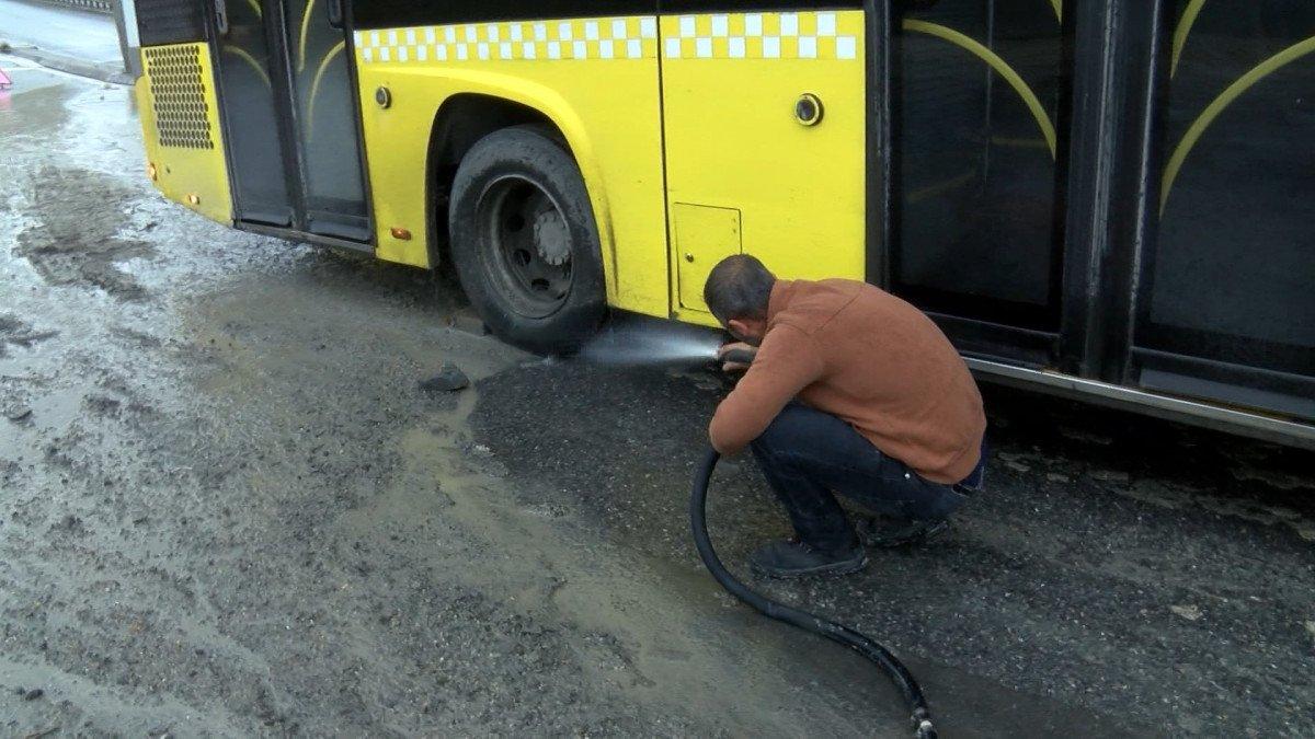 Avcılar’da, kayan İETT otobüsleri birbirine çarptı