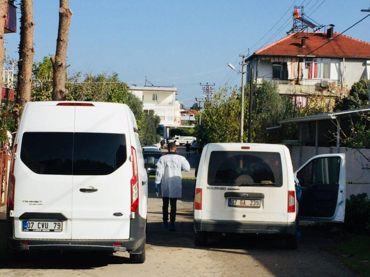 Antalya’da ablasını öldürdü, polisi arayıp teslim oldu