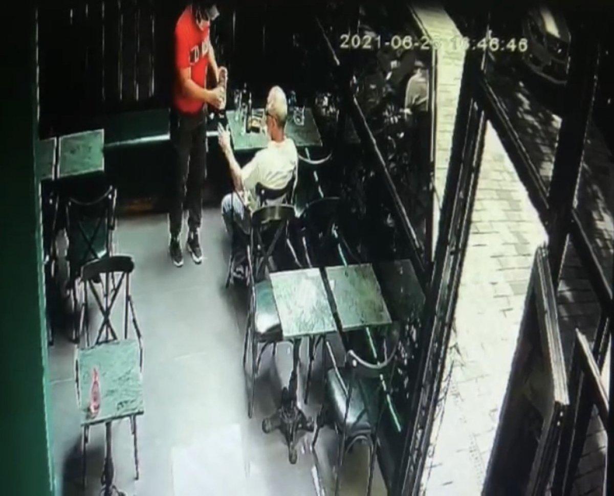 Beyoğlu’nda içeceğine ilaç atılan Alman turist, gasbedildi