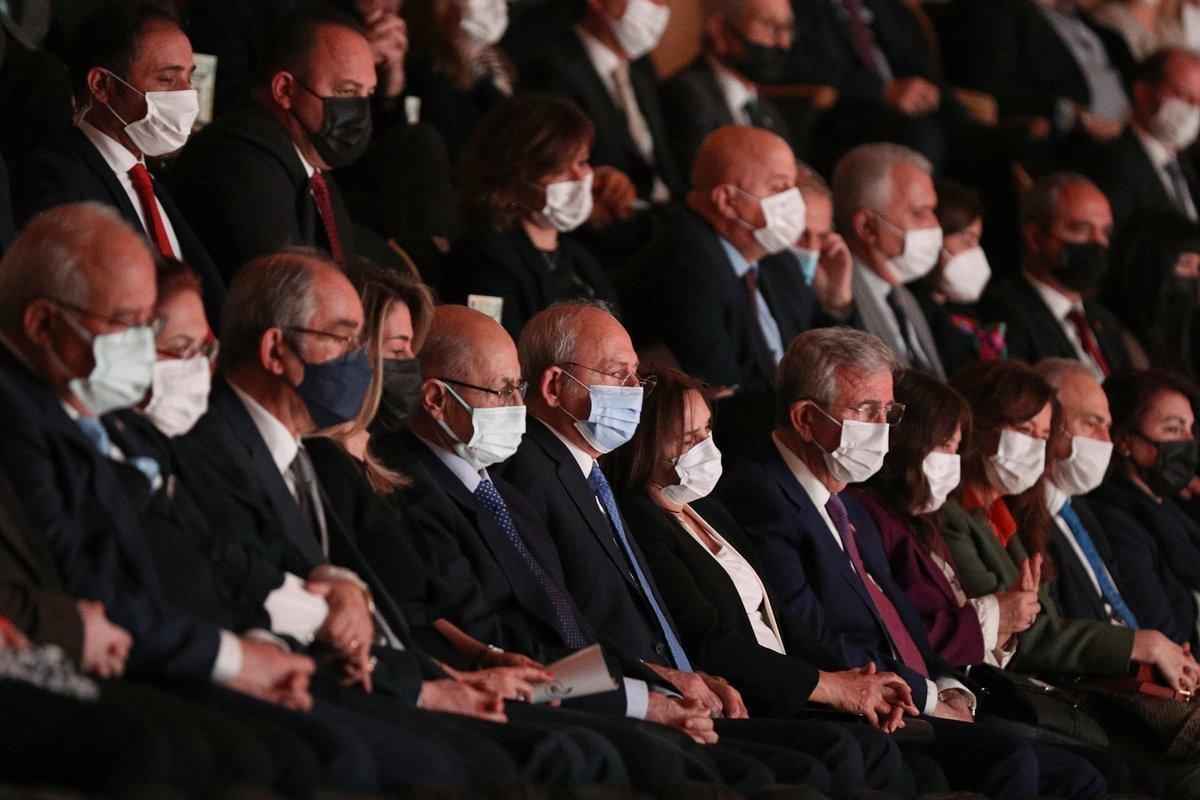 Ahmet Necdet Sezer, CHP'nin Yunus Emre etkinliğine katıldı