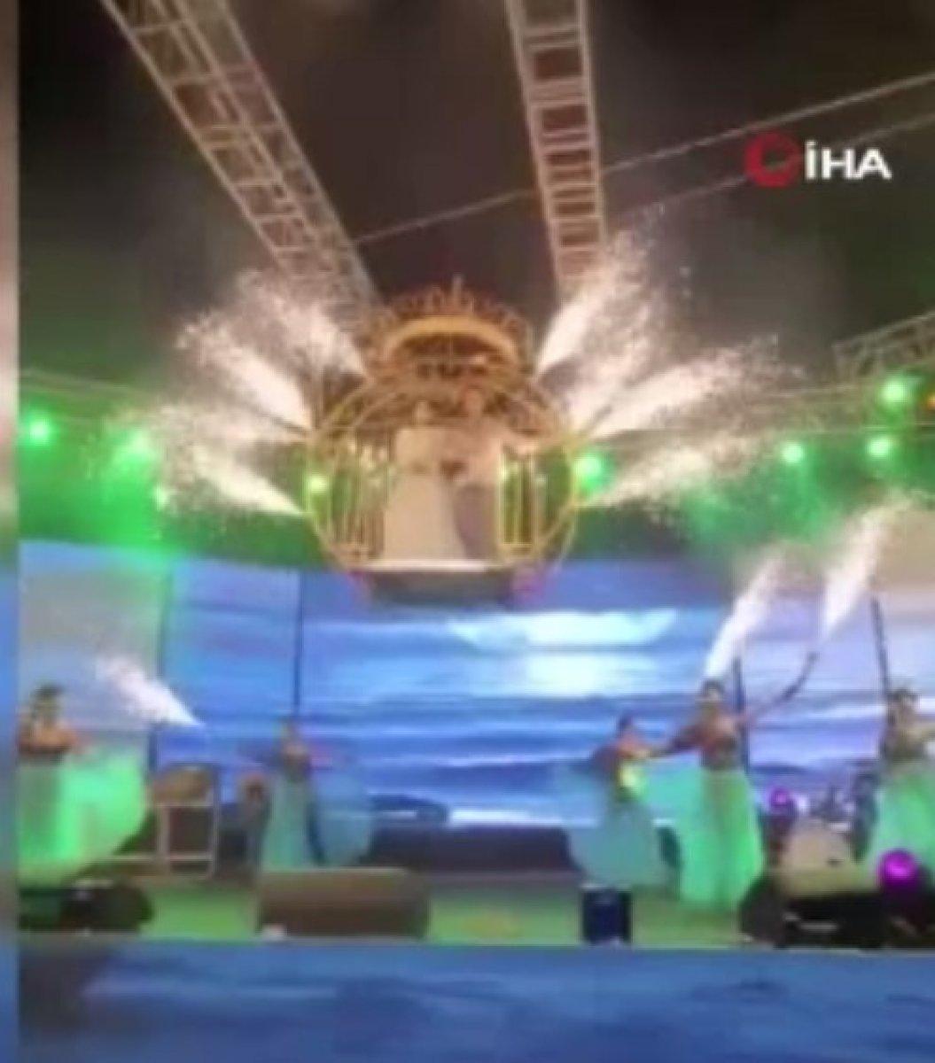 Hindistan'da gelin ve damat metrelerce yükseklikten yere düştü