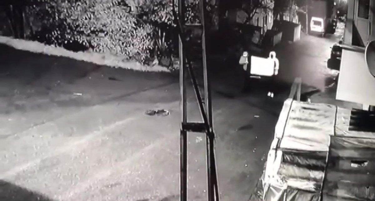 Pendik'te hırsızlar evden televizyon çaldı