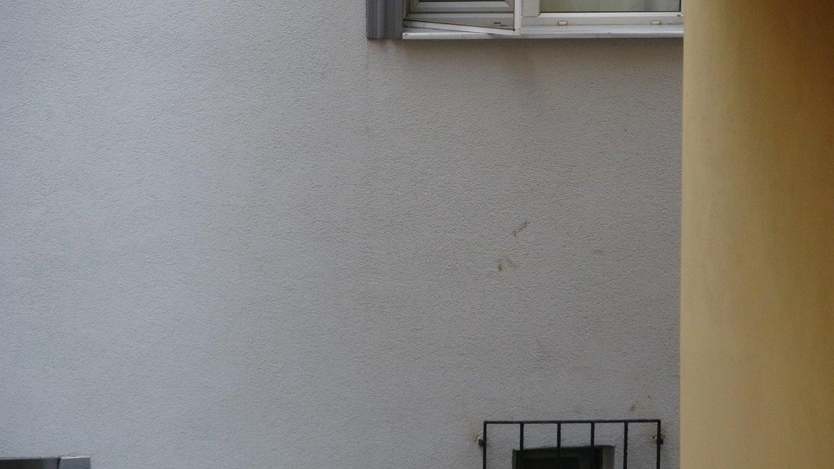 Pendik'te hırsızlar evden televizyon çaldı