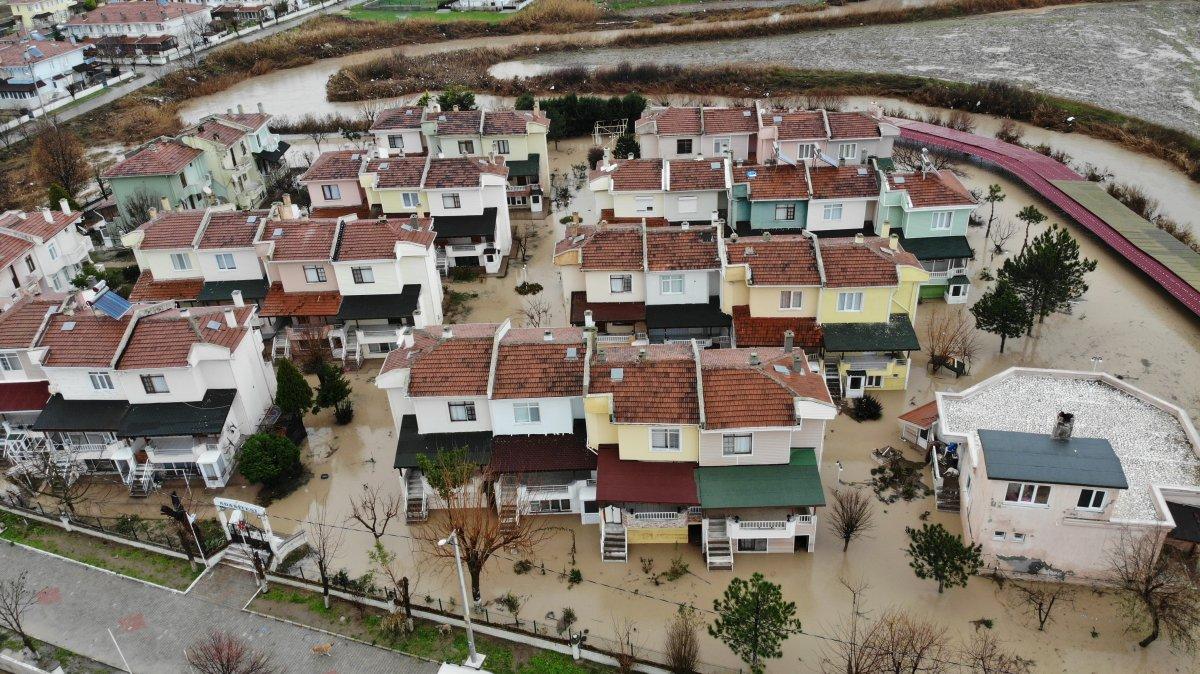 Edirne'de sel felaketi: Evler suya gömüldü