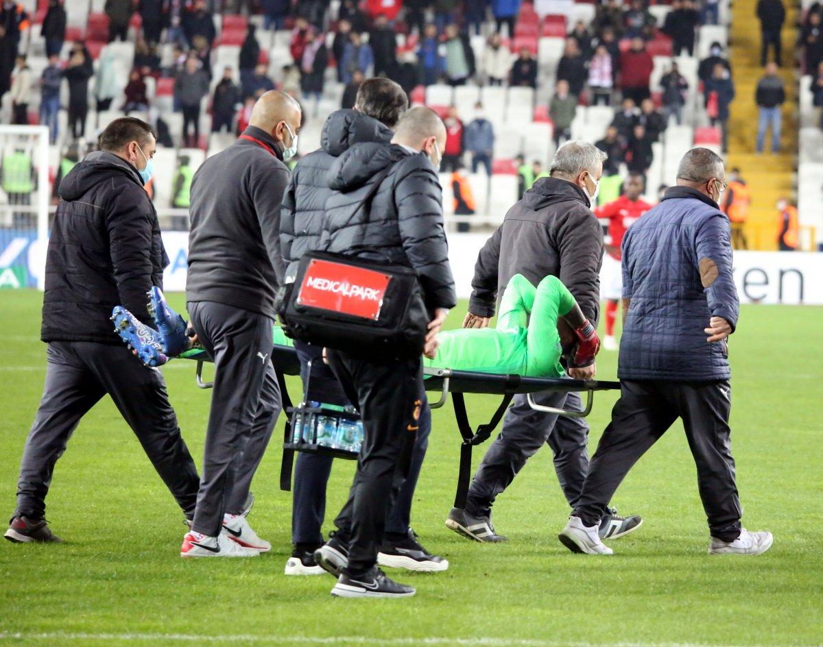 Galatasaray'da Muslera sakatlandı