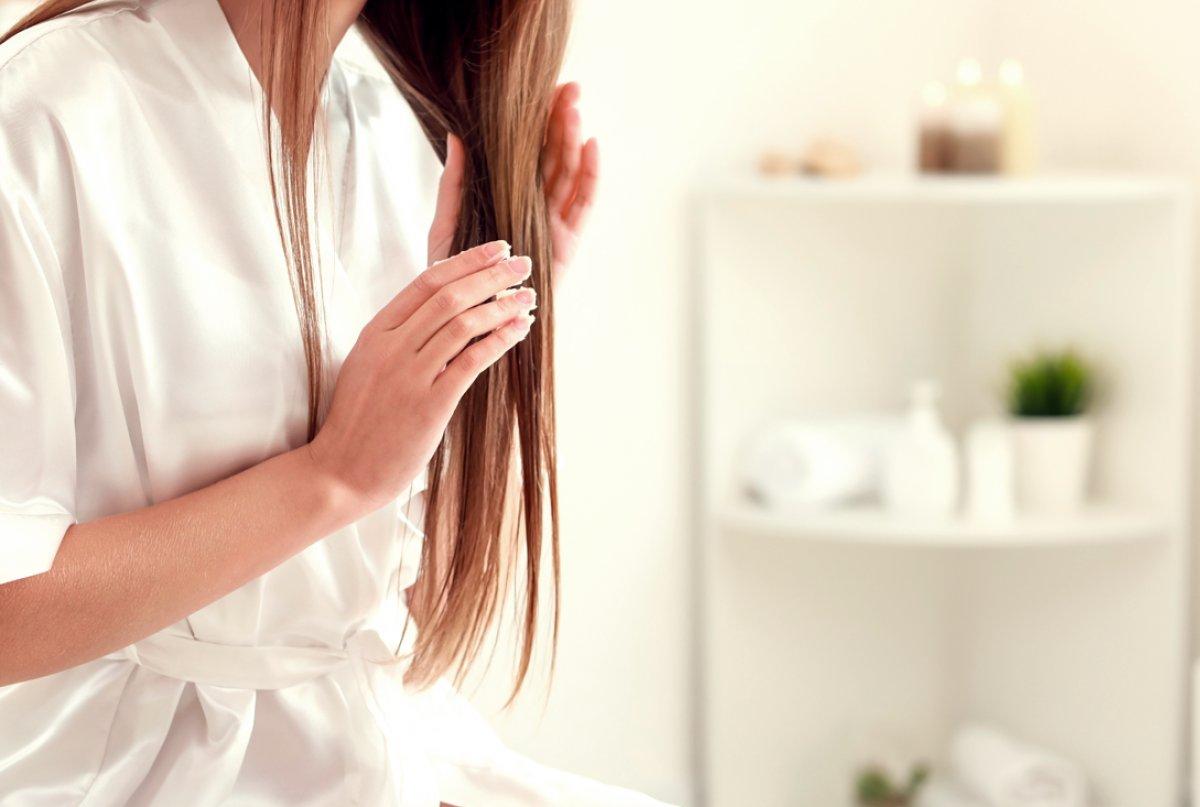 Saçlarınızı şekillendirecek doğal kür: Keten tohumu jeli