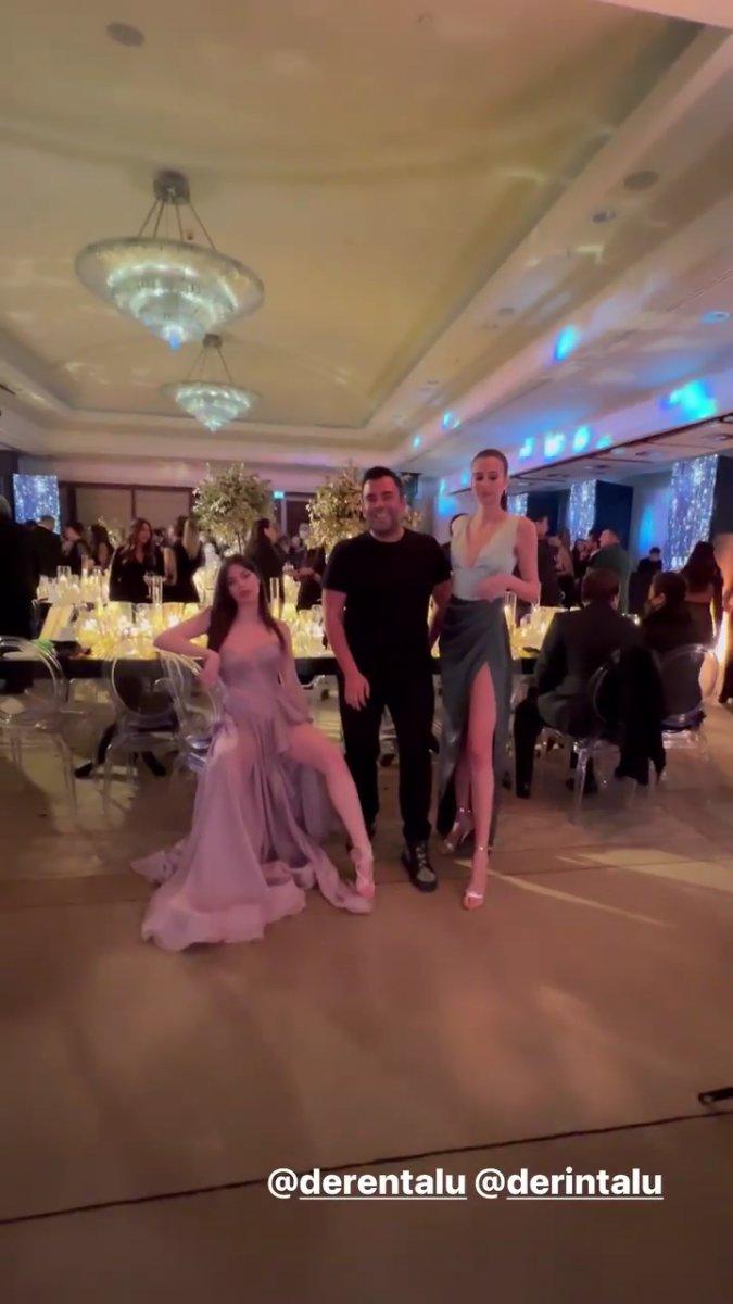 Defne Samyeli kızlarını yanından ayırmıyor