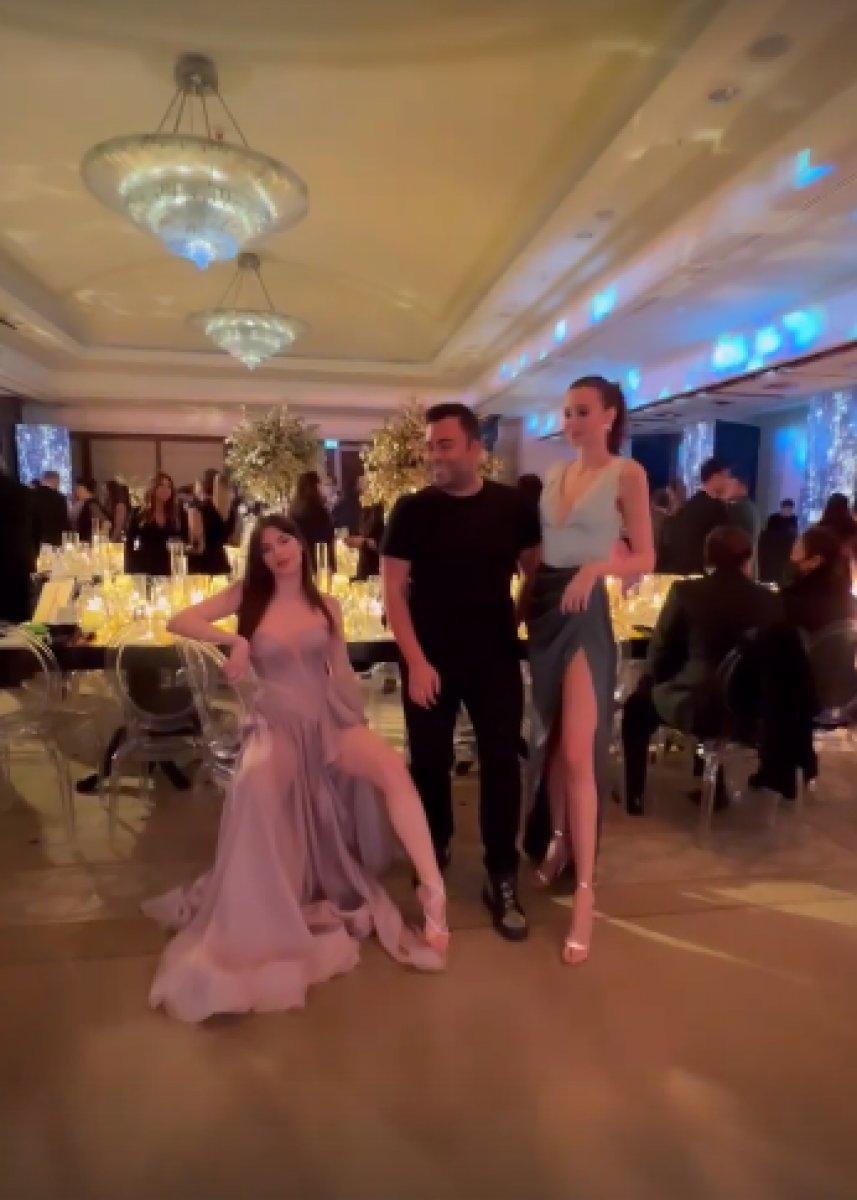 Defne Samyeli kızlarını yanından ayırmıyor