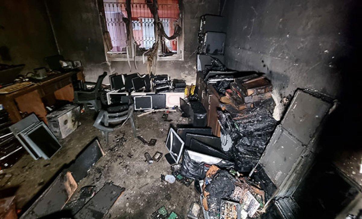 Adana'da, Suriyeli ailenin evinde yangın: Bilgisayarlar yandı