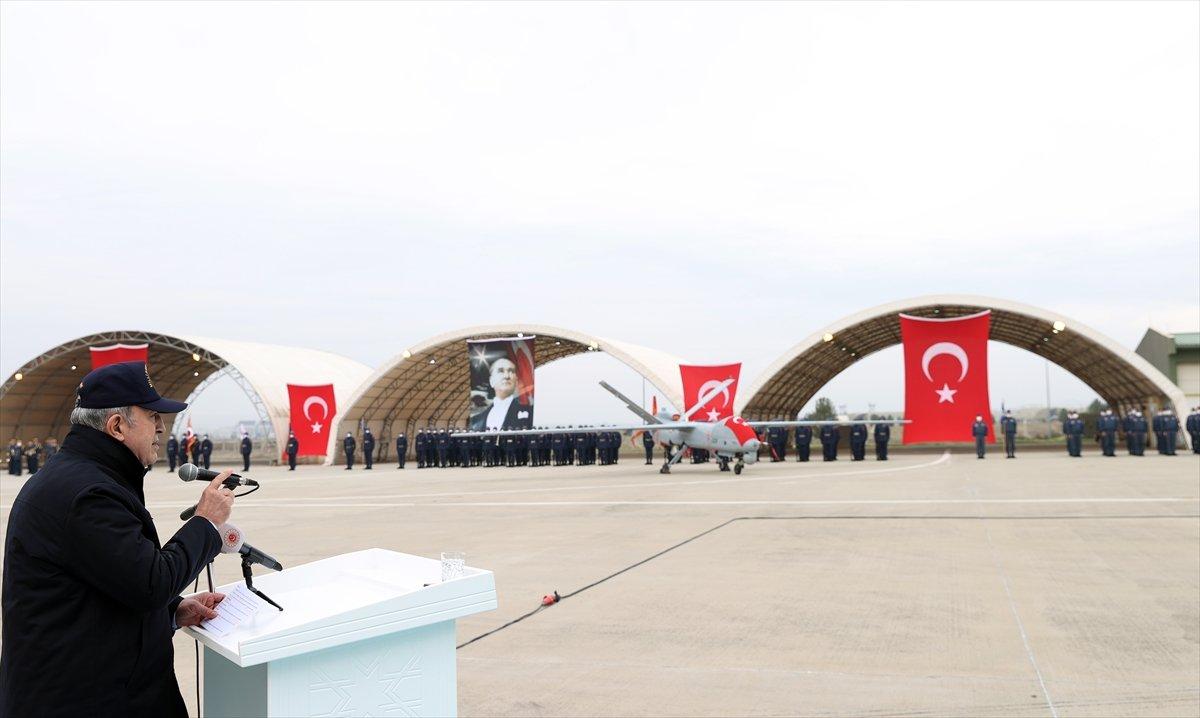 Hulusi Akar: Yılbaşından itibaren 2 bin 631 terörist etkisiz hale getirildi