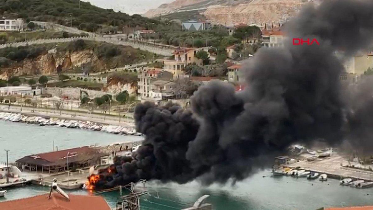 Balıkesir'de Jandarma Komutanlığı'nın yeni botu alevlere teslim oldu