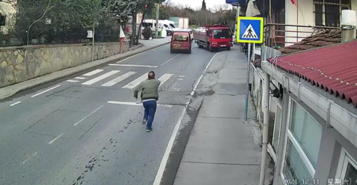 Arnavutköy sokaklarında hırsız kovalamacısı