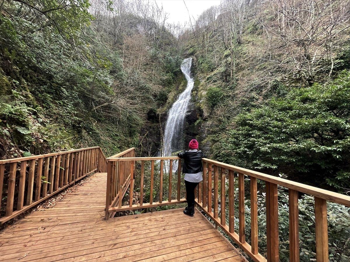 Düzce'de keşfedilen yeni şelale turizme kazandırıldı