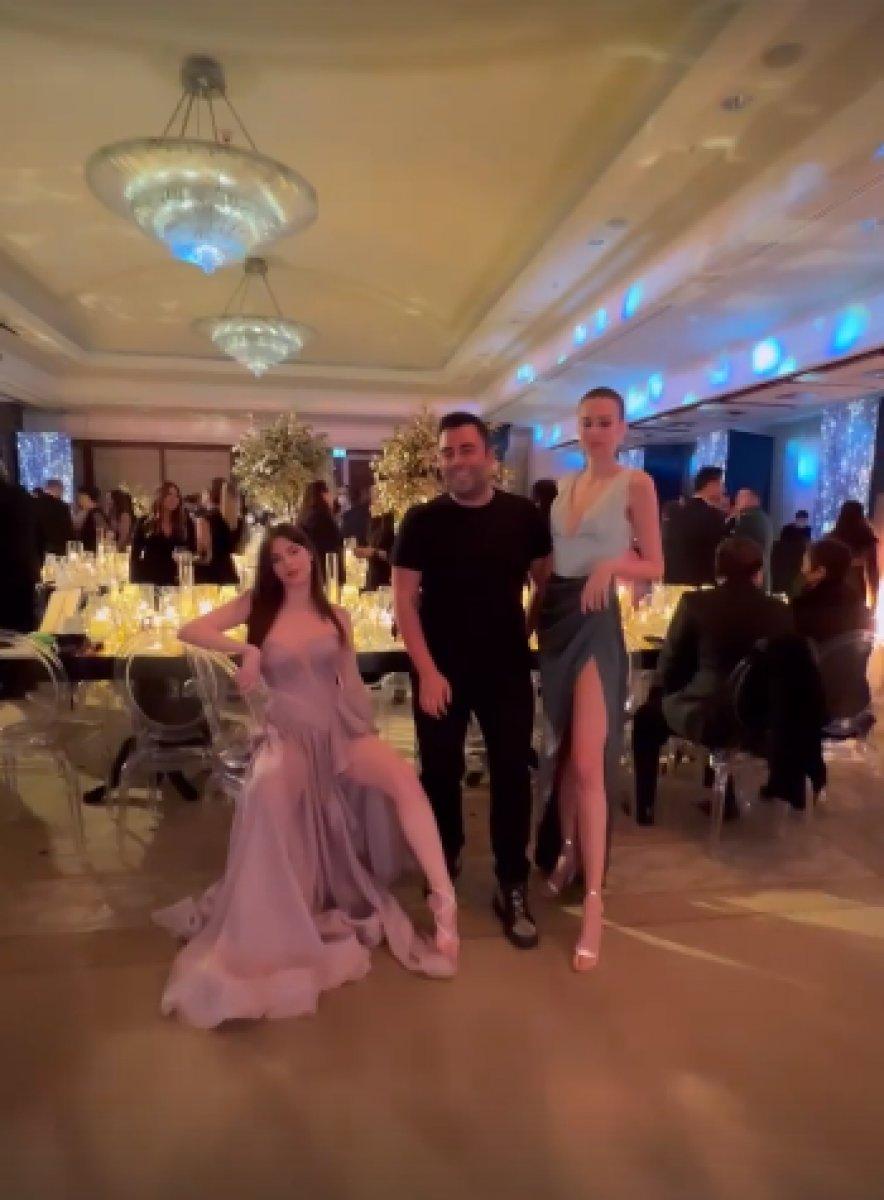 Defne Samyeli kızlarını yanından ayırmıyor