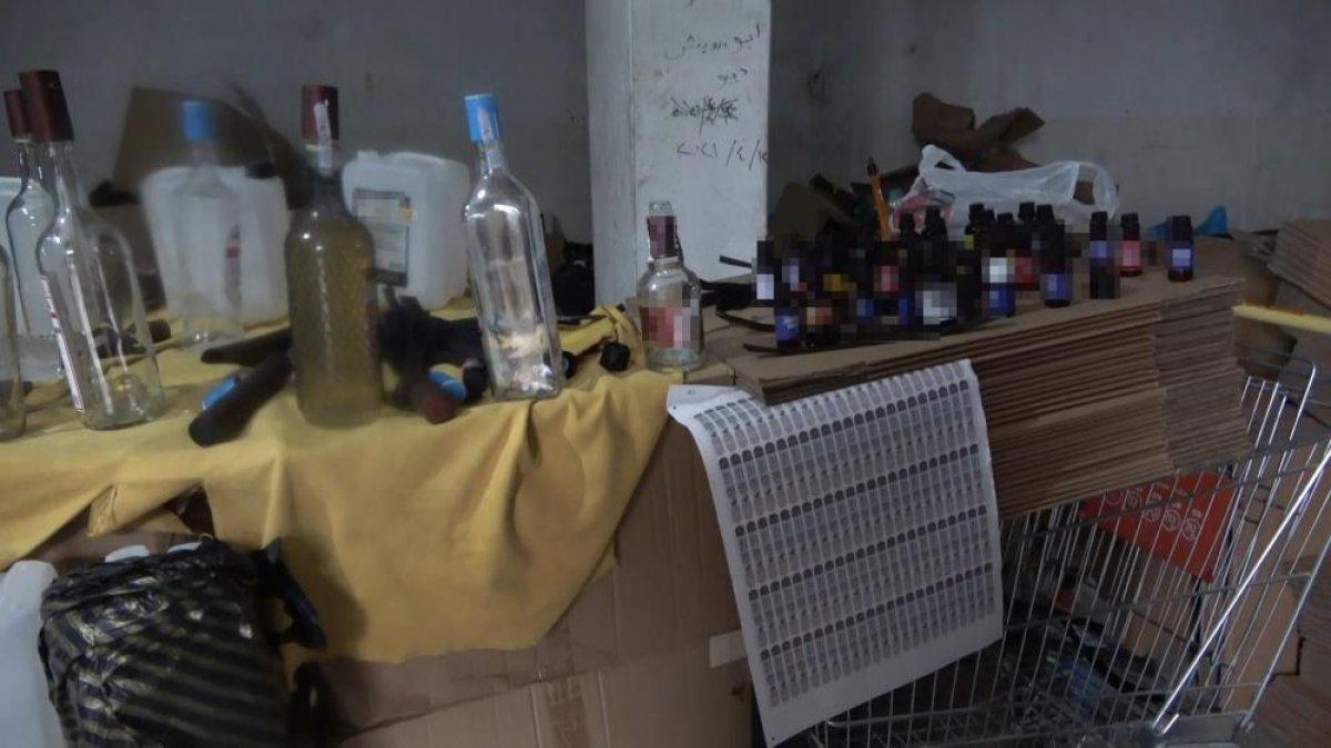 Başakşehir'de 1 ton sahte içki ele geçirildi