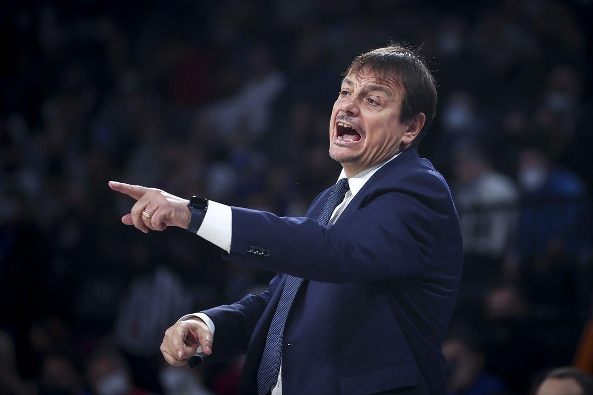 Anadolu Efes EuroLeague'de Bitci Baskonia'yı yendi