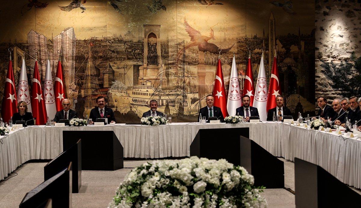 Nureddin Nebati'den iş dünyasına 100'er milyon dolar bozdurun çağrısı