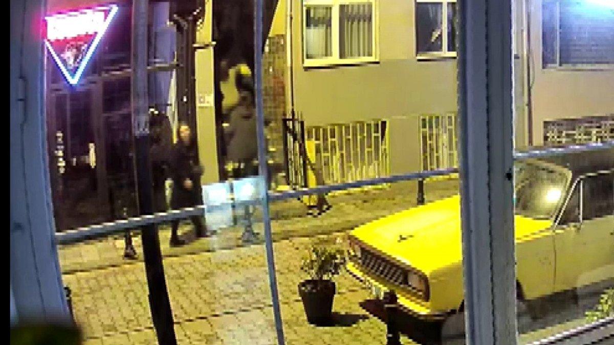 Kadıköy’de, sokak ortasında idrar yapma kavgası kamerada