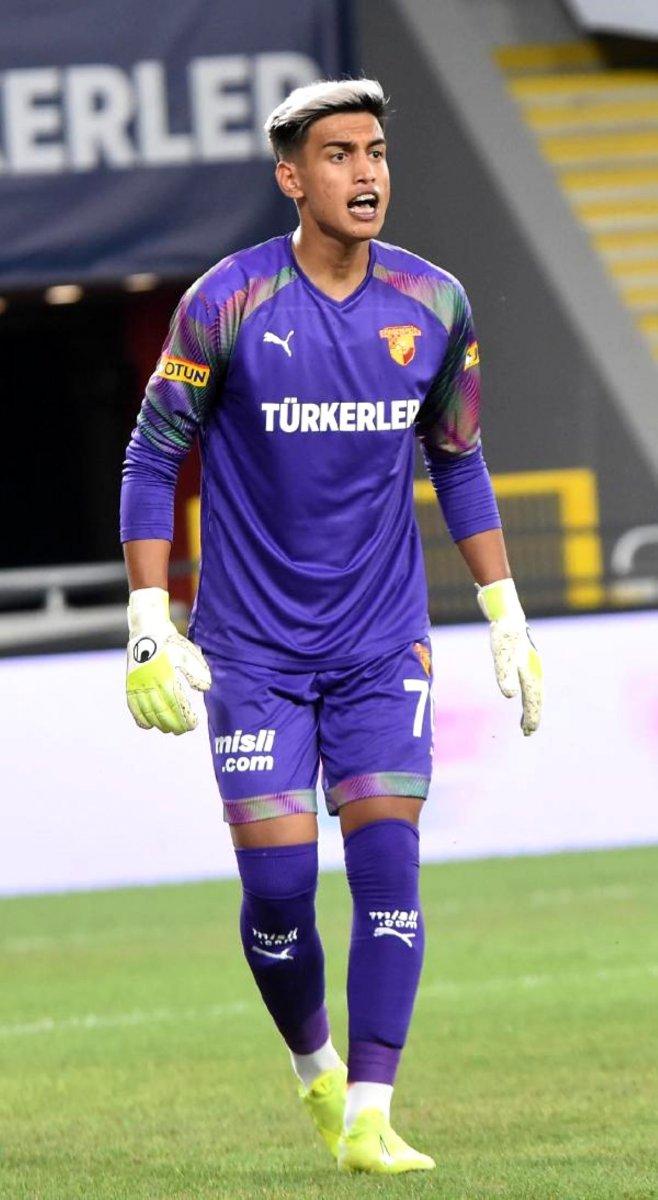 Galatasaray, Muslera'nın yokluğunda yeni kaleci alacak