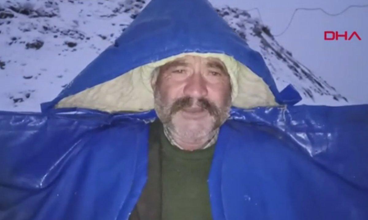 Batman'da kar yağışı göçerleri yola düşürdü