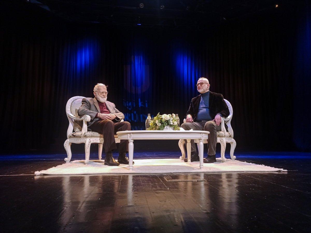 Psikiyatristlerden gençlere sosyal medya uyarısı