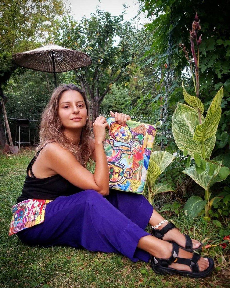 'Şarkı söylemek bitti' demişti! Grup Hepsi'nin Eren'i bakın ne iş yapıyor...