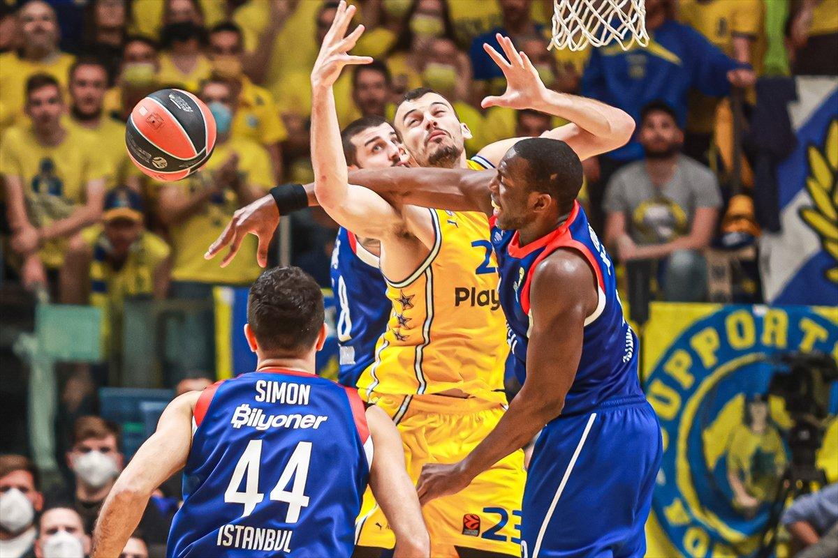 Anadolu Efes EuroLeague'de Maccabi Playtika Tel Aviv'i yendi