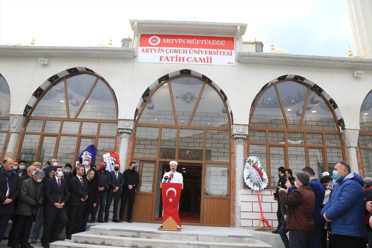 Ali Erbaş: Camilerimiz, üniversitelerimizin süsüdür