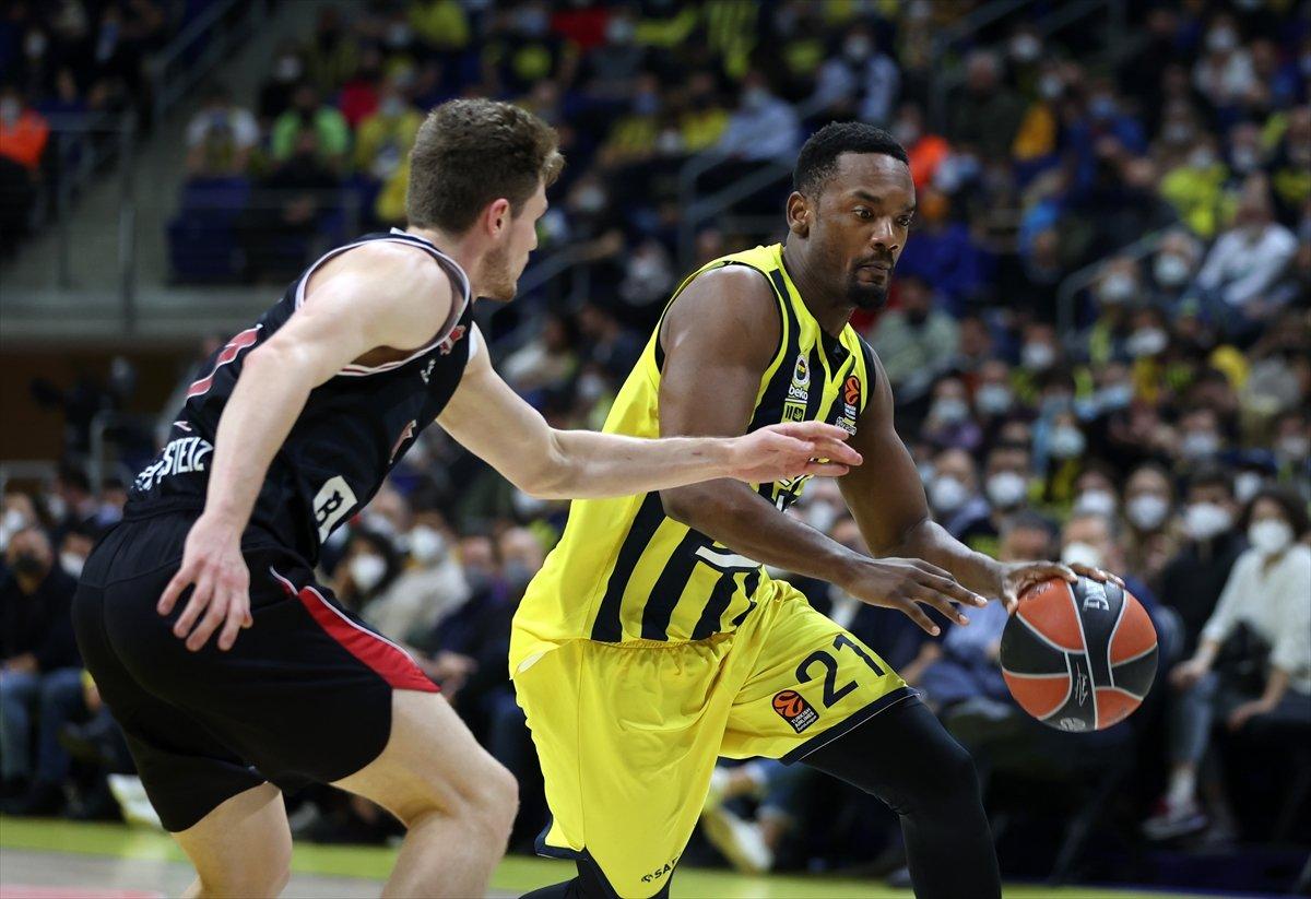 Fenerbahçe EuroLeague'de Bitci Baskonia'yı mağlup etti